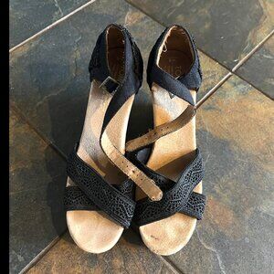 Toms Strappy Wedge Black Crochet Ankle Strap Cork Platform Shoes, size W8